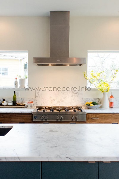 Cách vệ sinh mặt bàn bếp từ đá tự nhiên Marble